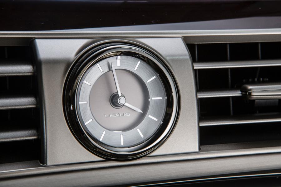  Lexus LS460 2013 года  (фото 58 из 111)